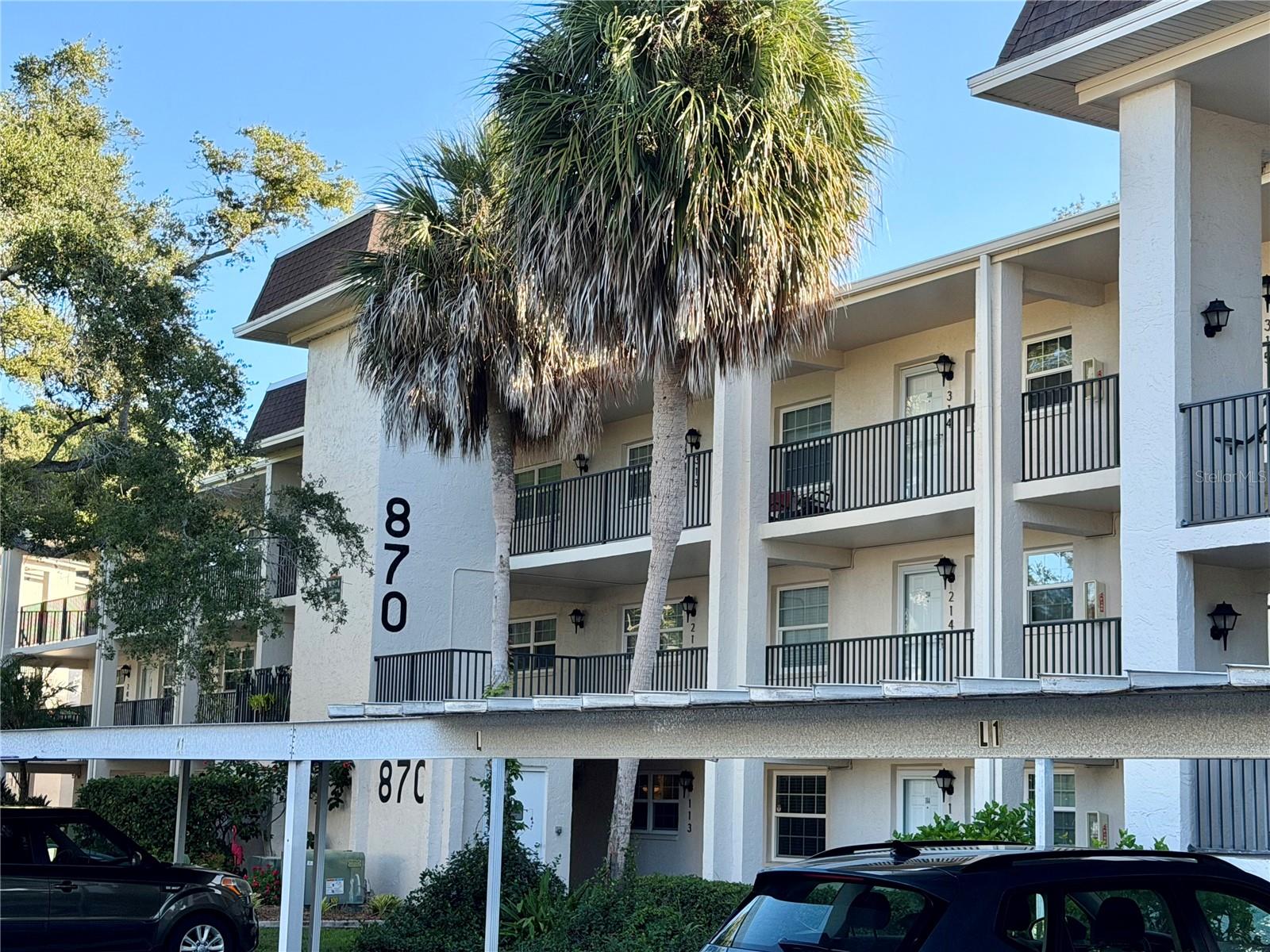 870 VIRGINIA ST #302