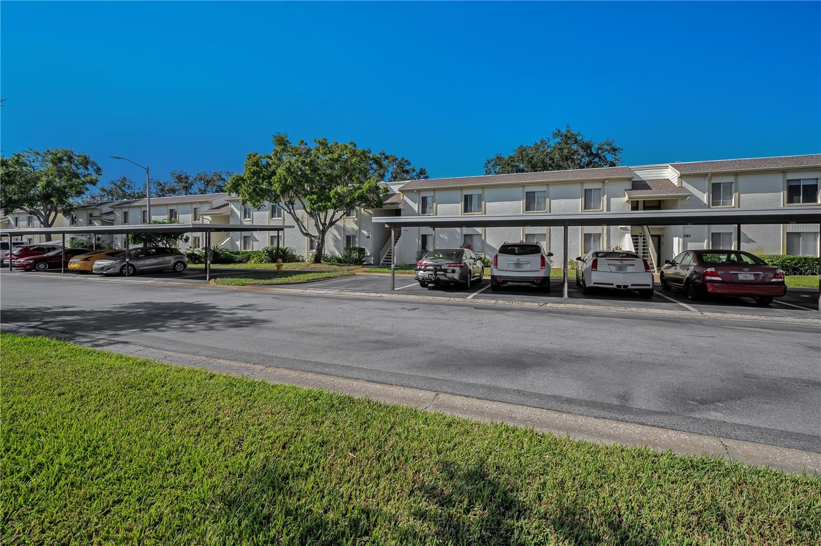 110 CYPRESS CT #3-82