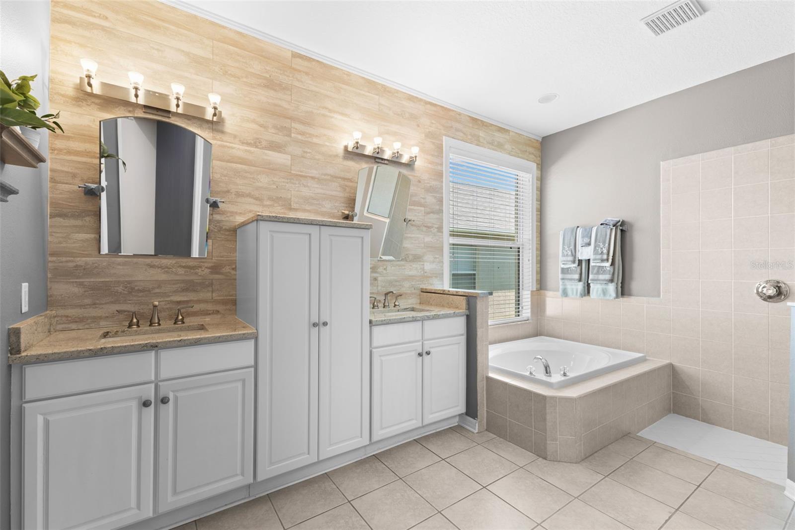 18901 NEW PASSAGE BLVD