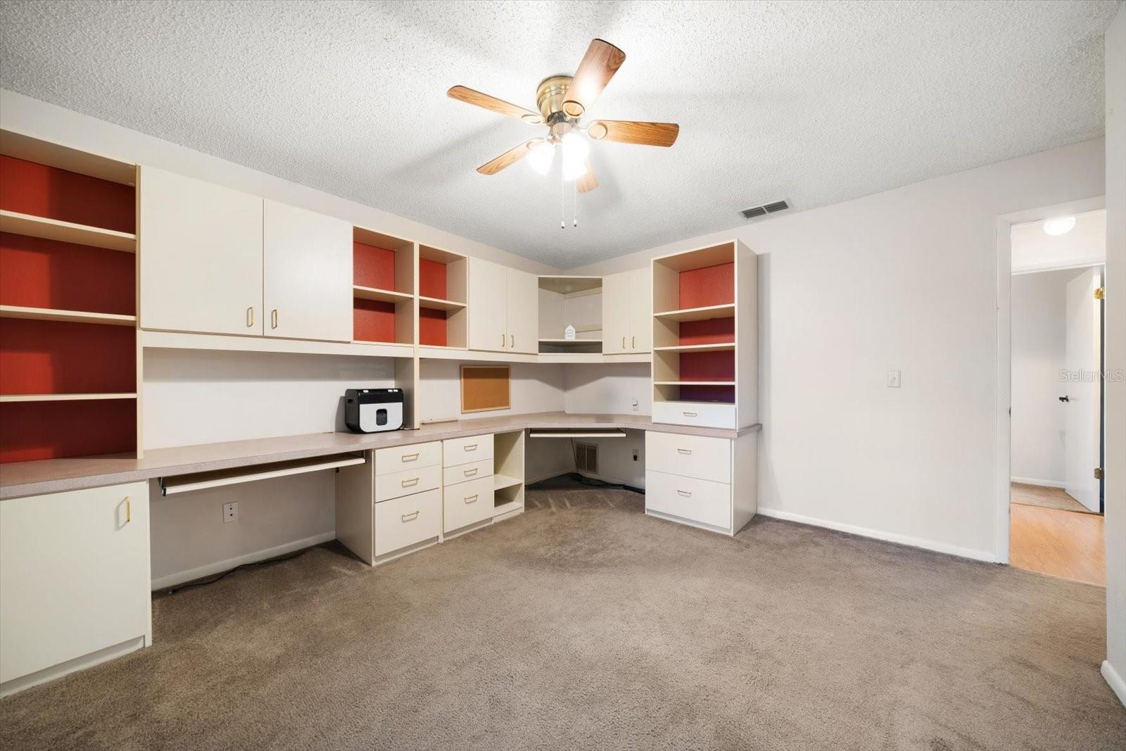 2545 COLONY DR