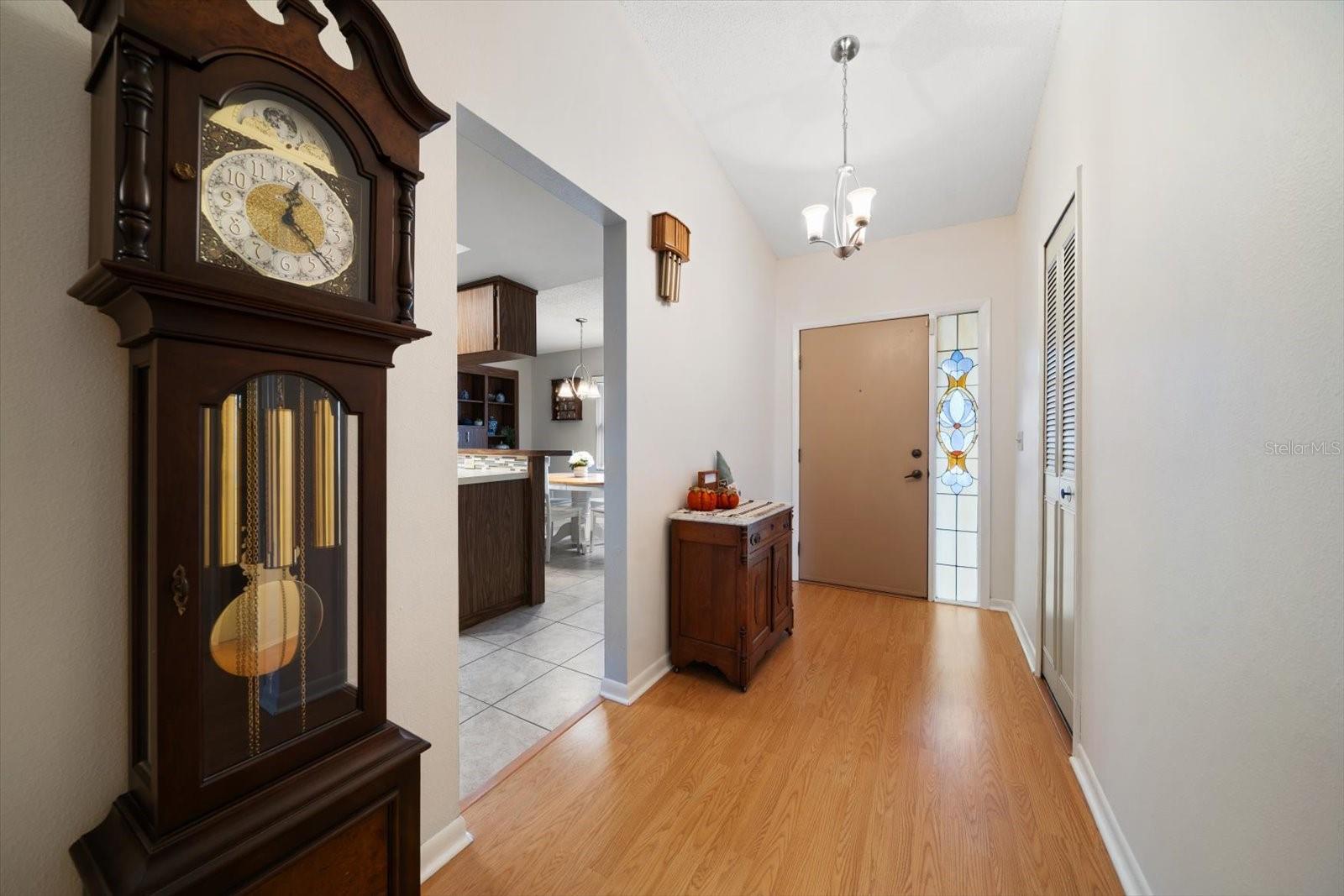 2545 COLONY DR