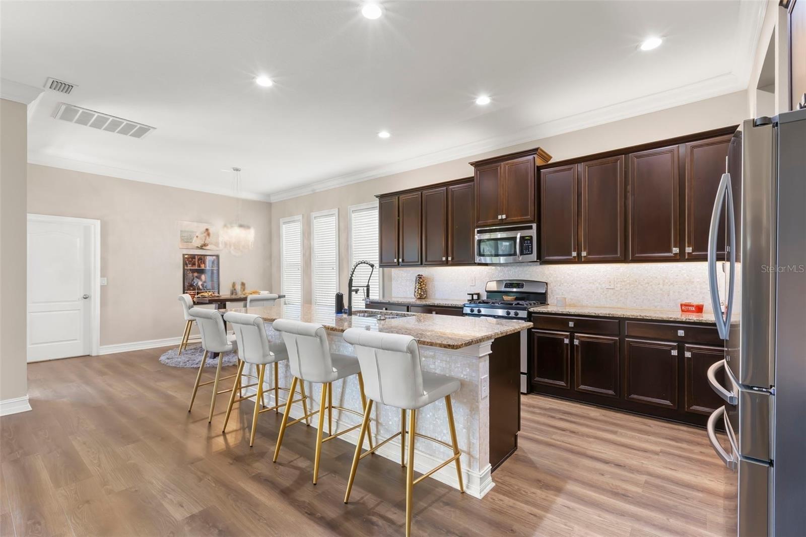 5906 FISHHAWK CROSSING BLVD