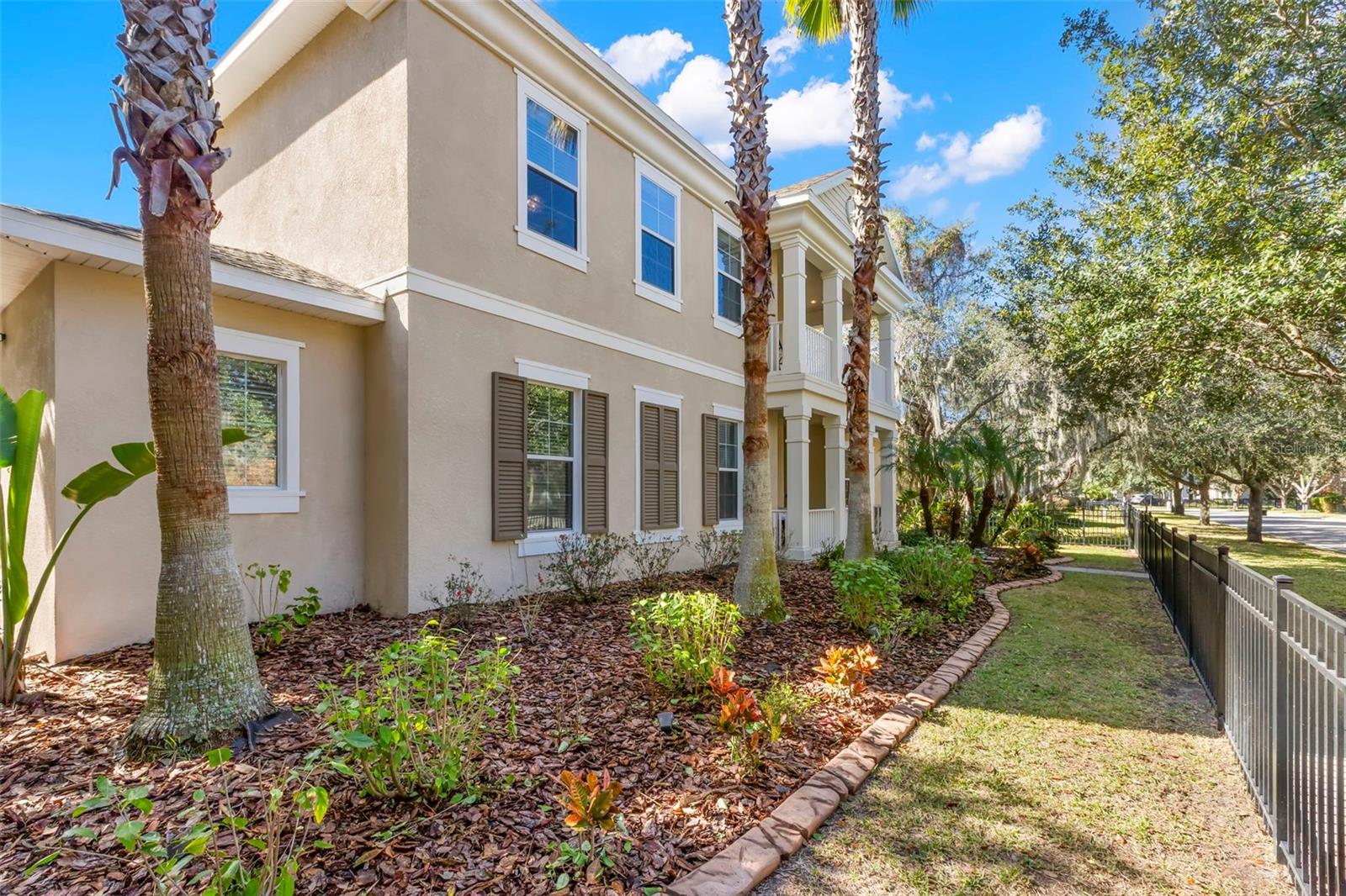 5906 FISHHAWK CROSSING BLVD