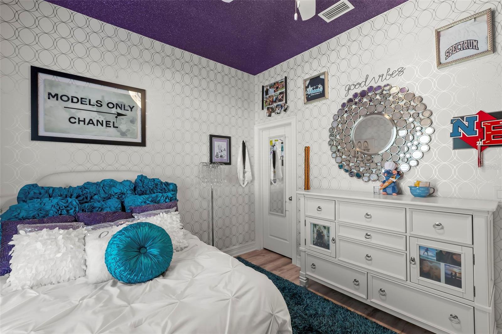 5906 FISHHAWK CROSSING BLVD