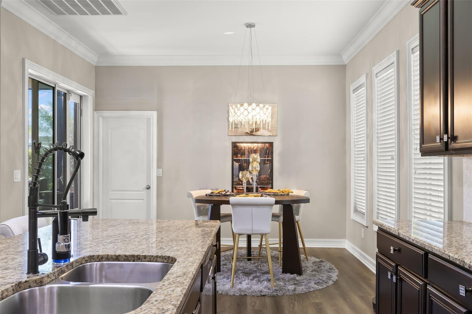 5906 FISHHAWK CROSSING BLVD