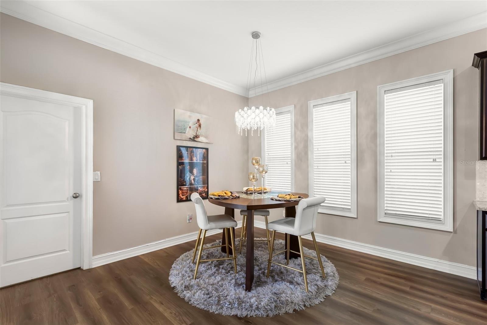 5906 FISHHAWK CROSSING BLVD