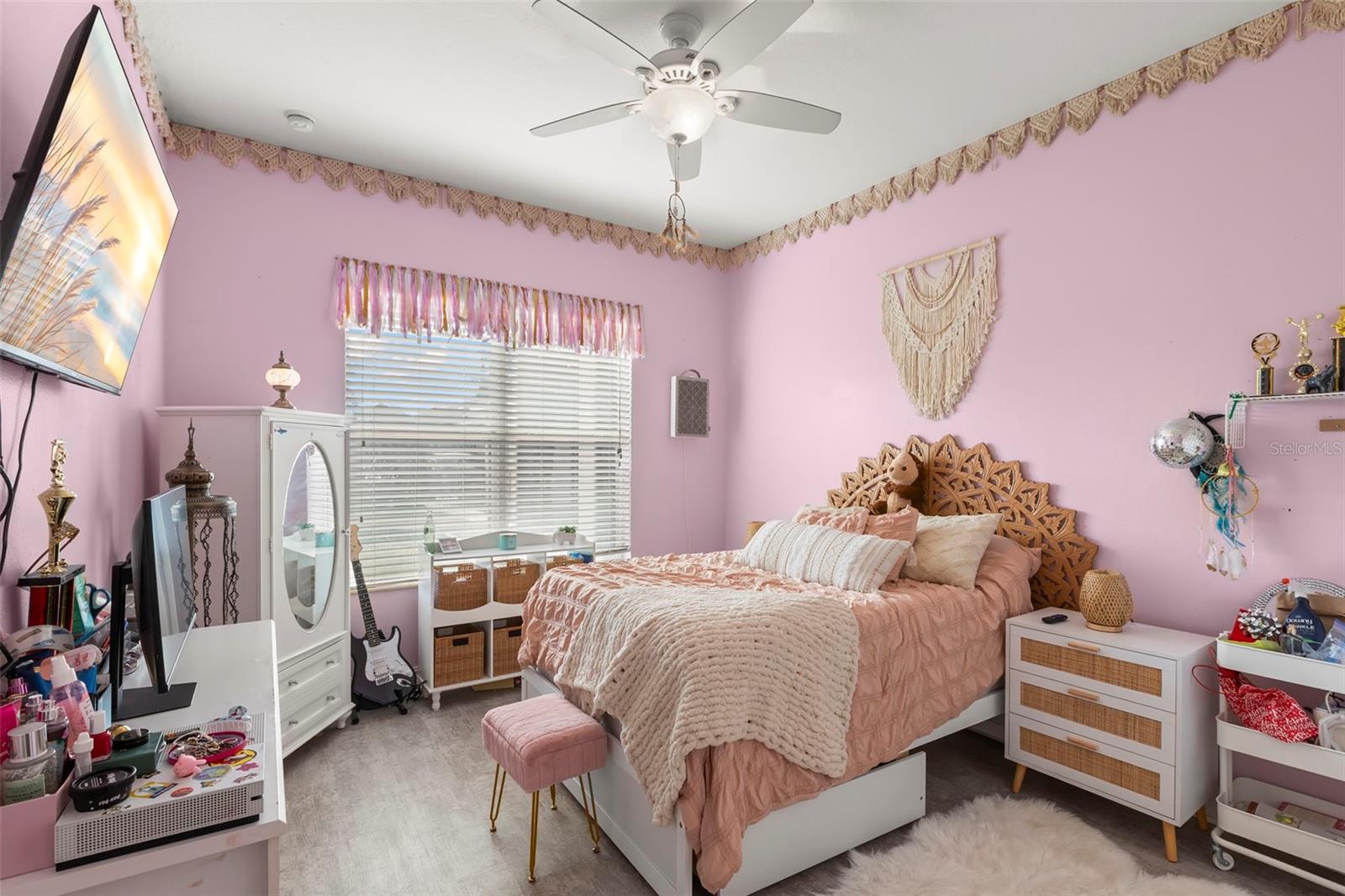 5906 FISHHAWK CROSSING BLVD