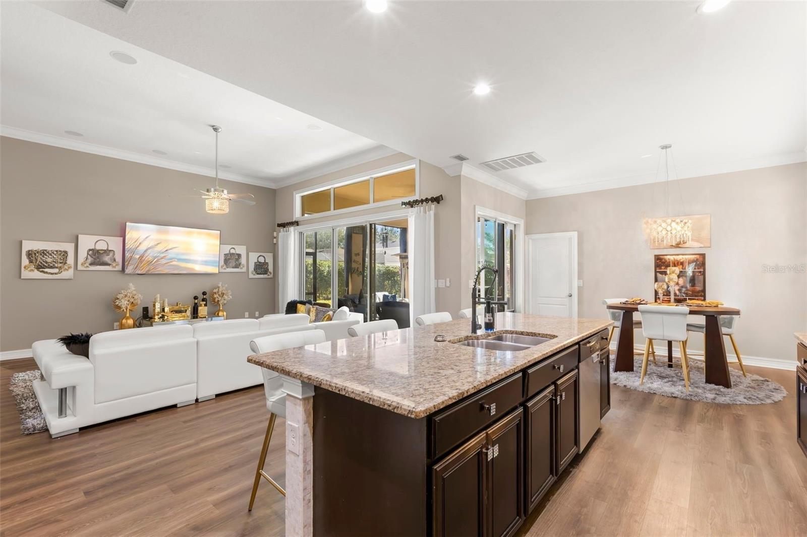 5906 FISHHAWK CROSSING BLVD