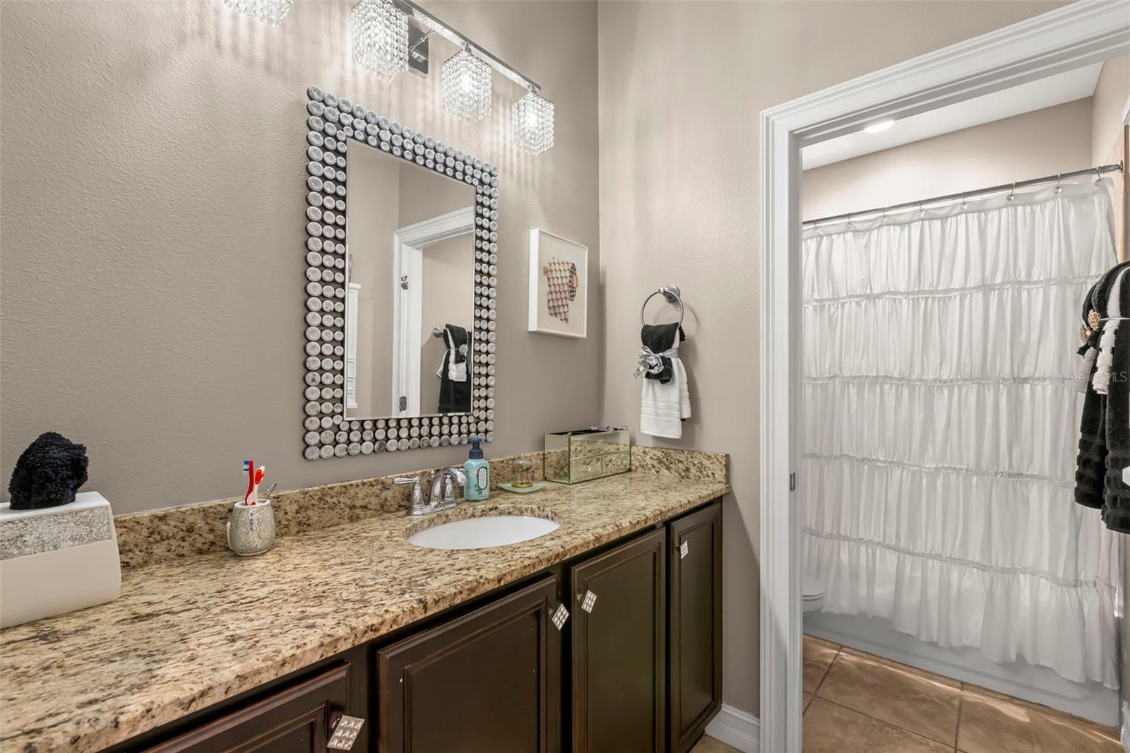 5906 FISHHAWK CROSSING BLVD