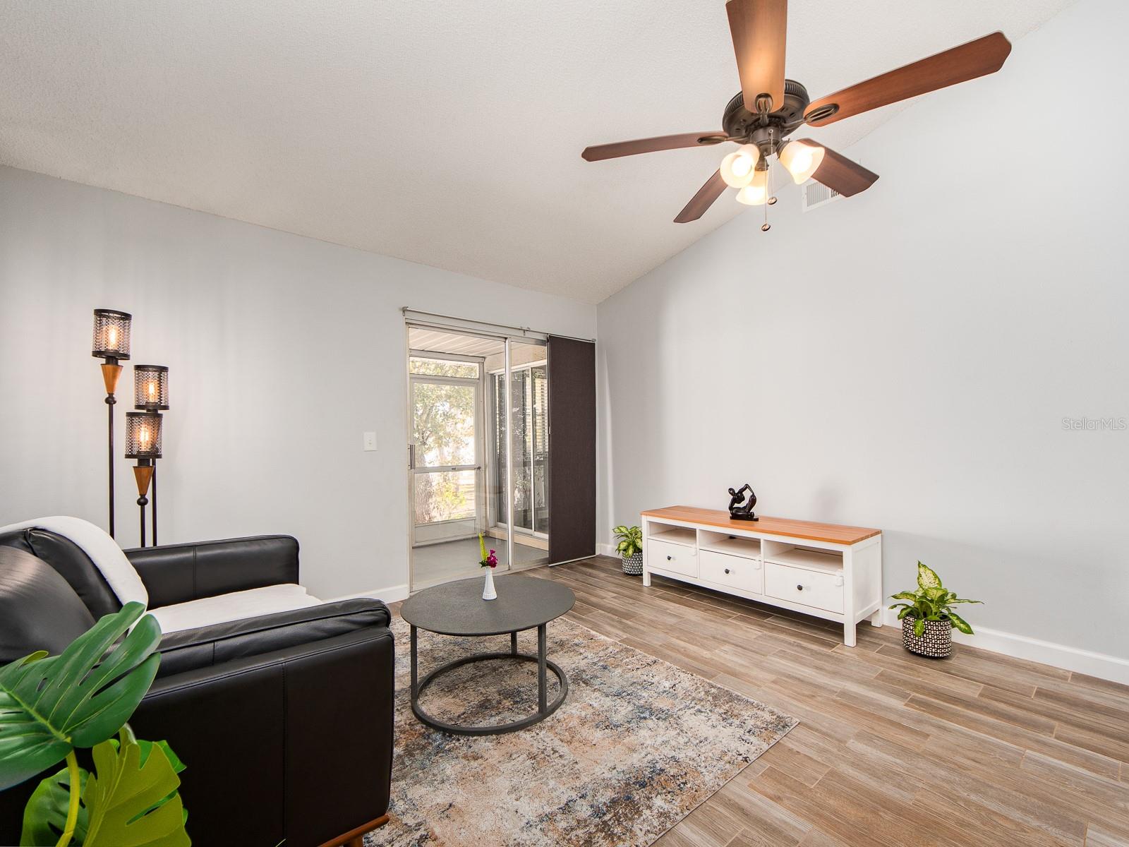 269 PETREA DR