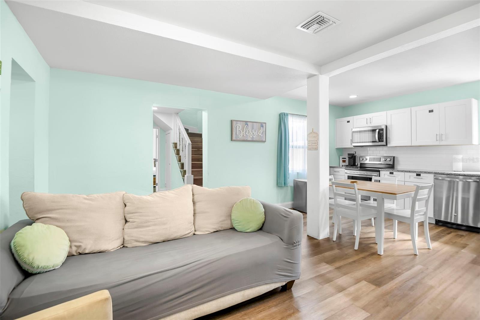 1613 N MARTIN LUTHER KING JR AVE