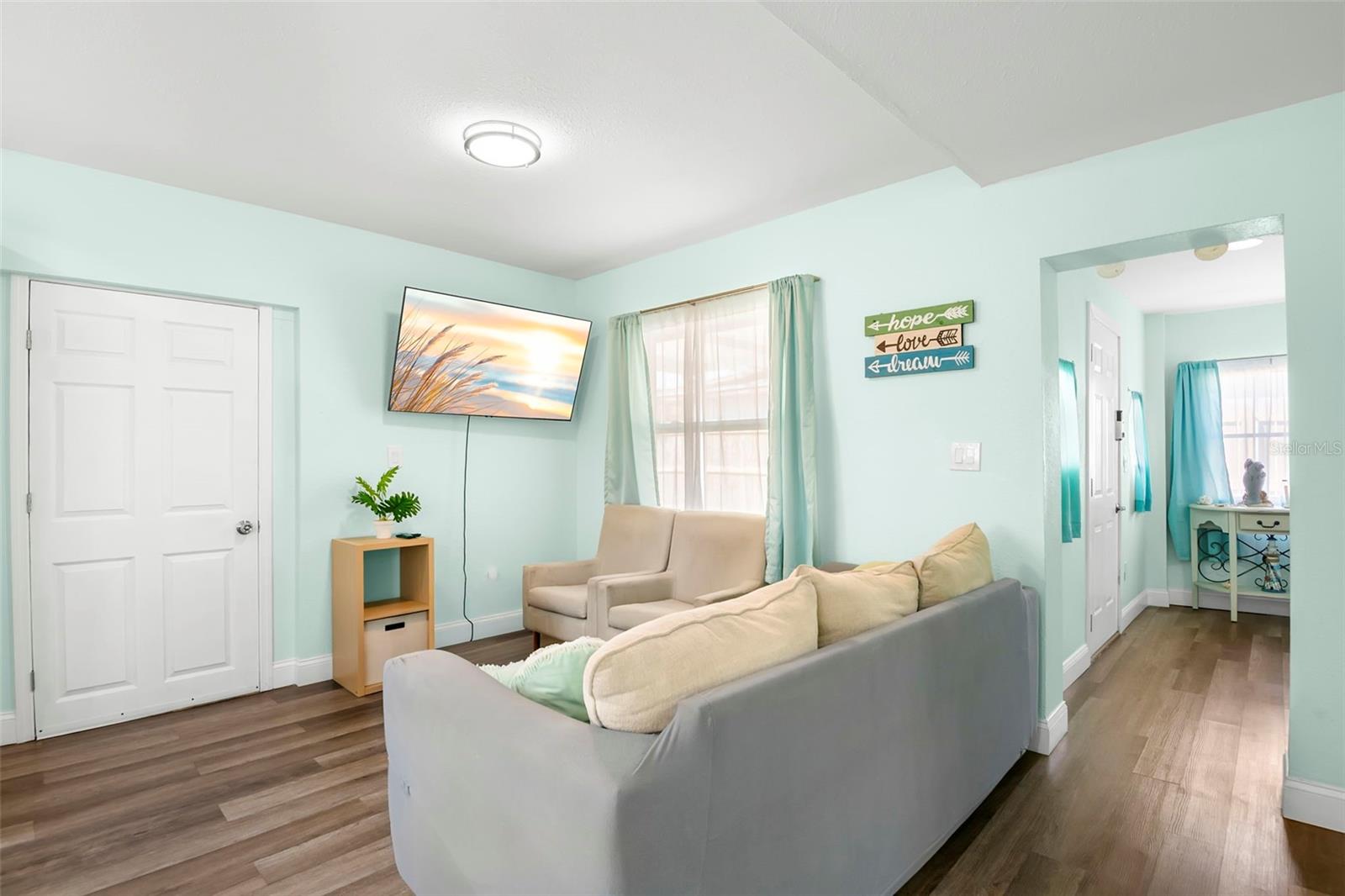 1613 N MARTIN LUTHER KING JR AVE