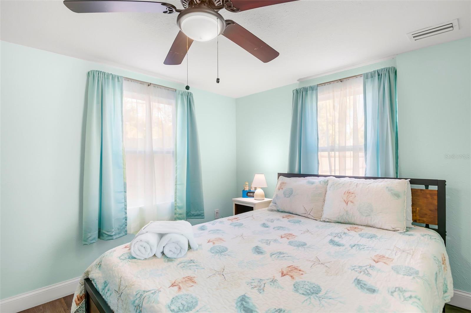 1613 N MARTIN LUTHER KING JR AVE