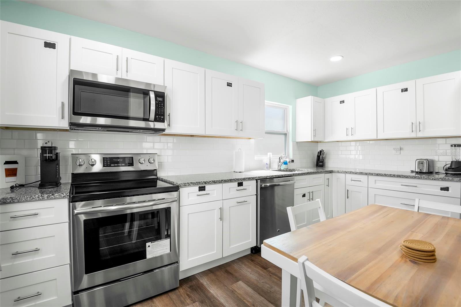 1613 N MARTIN LUTHER KING JR AVE