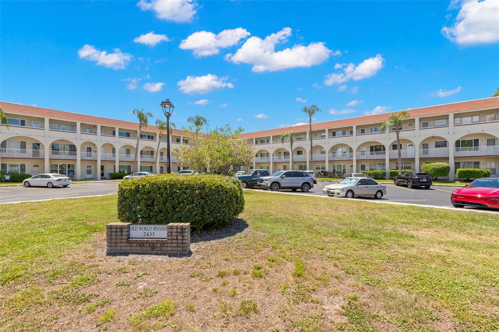 2433 BRAZILIA DR #41
