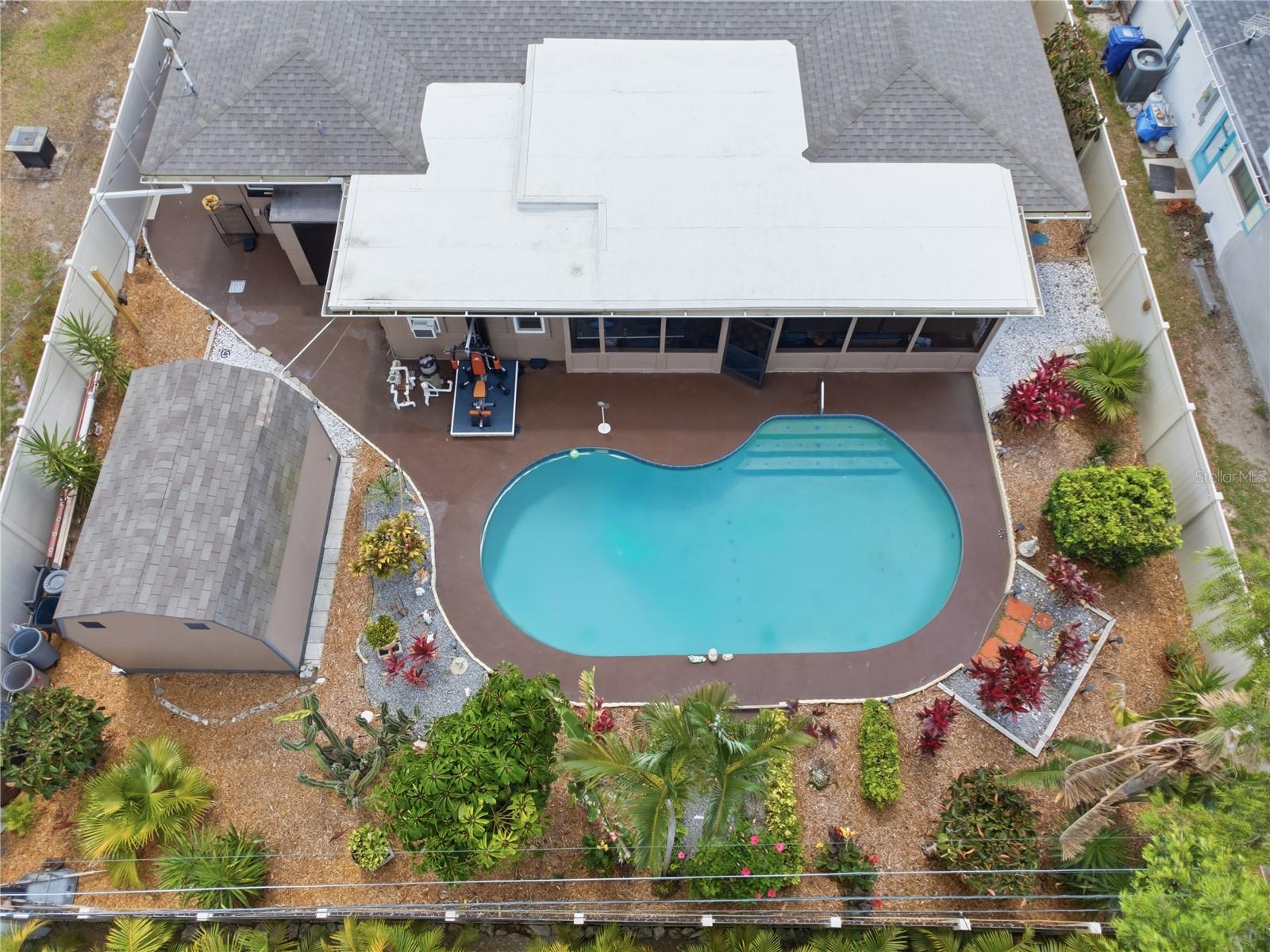 1429 SAN CHARLES DR