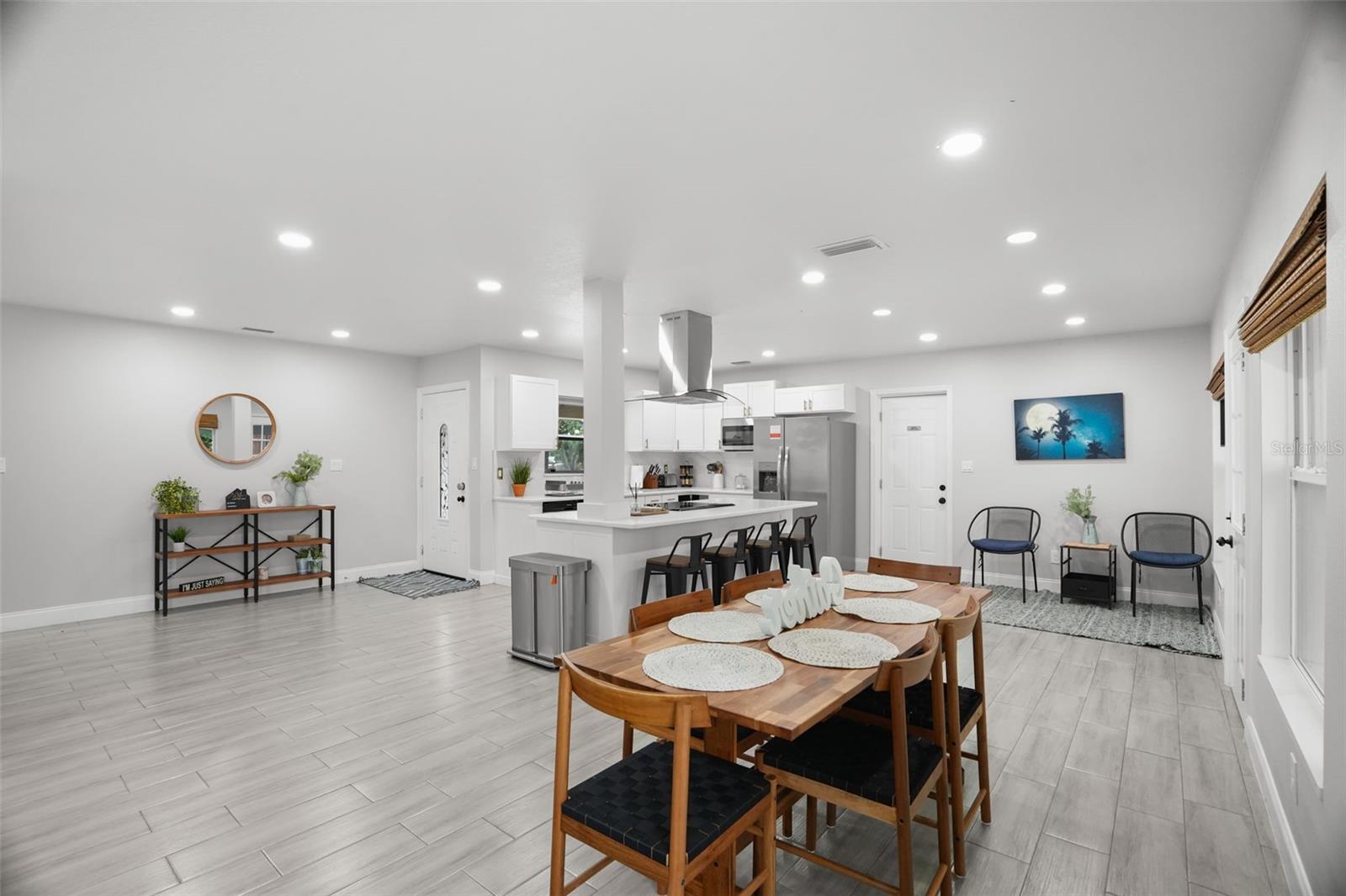 2347 DORA DR
