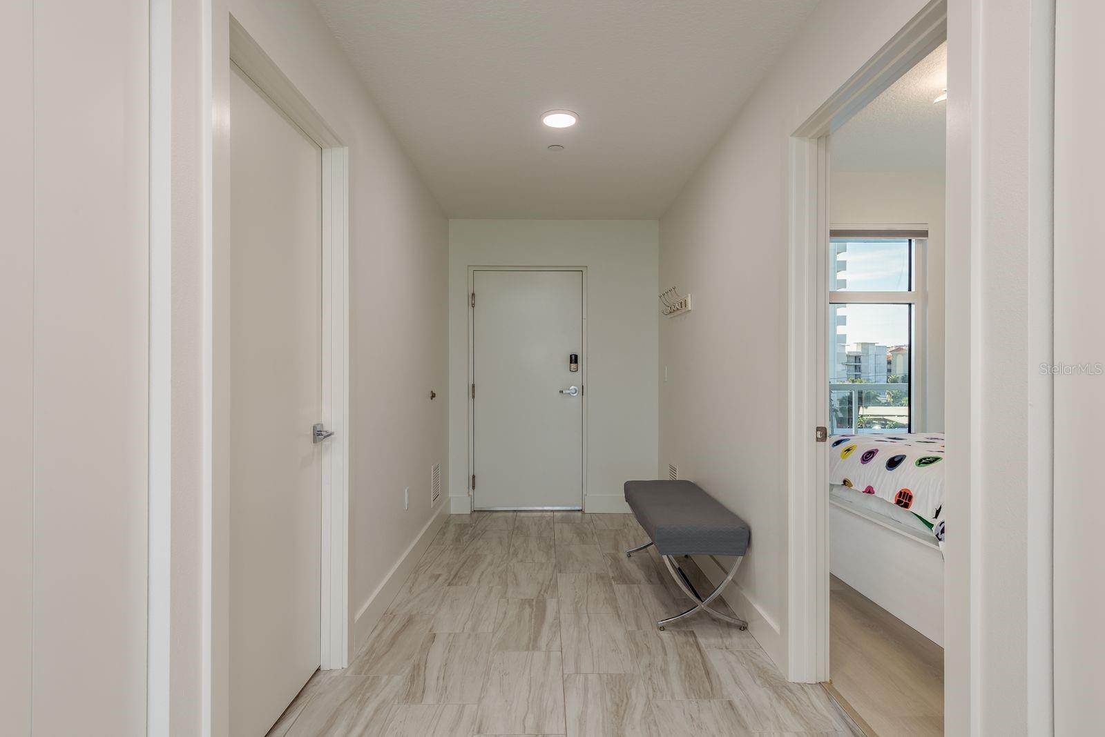 415 ISLAND WAY #402