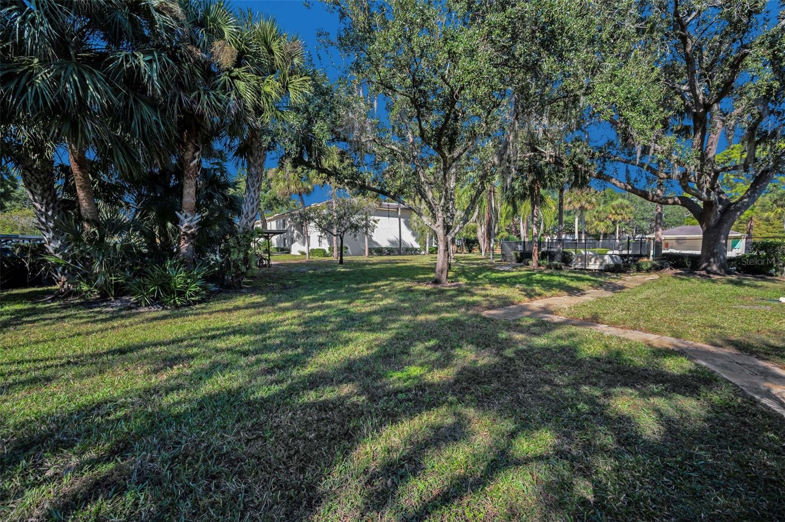 110 CYPRESS CT #3-82