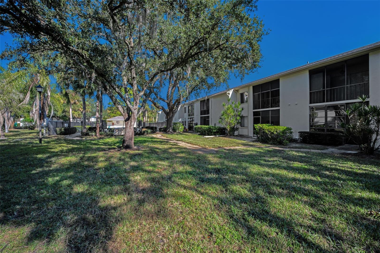 110 CYPRESS CT #3-82