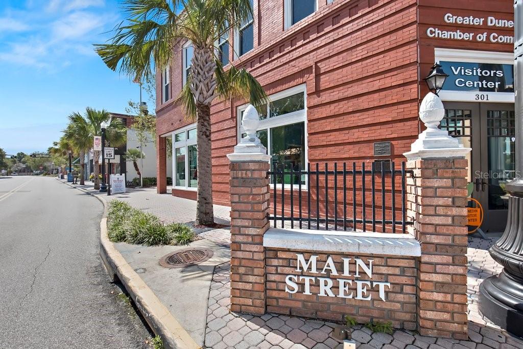 400 GLENNES LN #107
