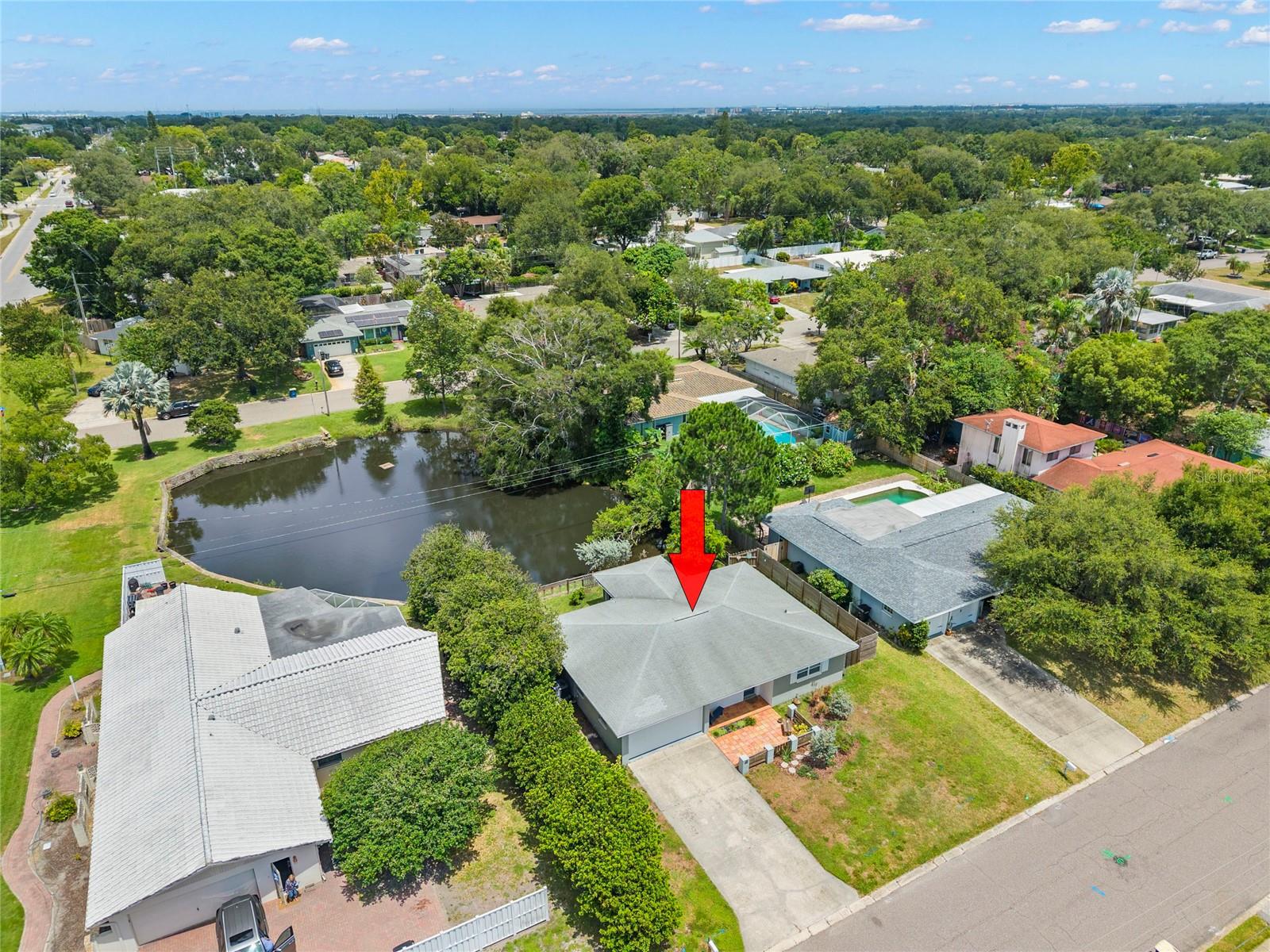 805 WELLINGTON DR
