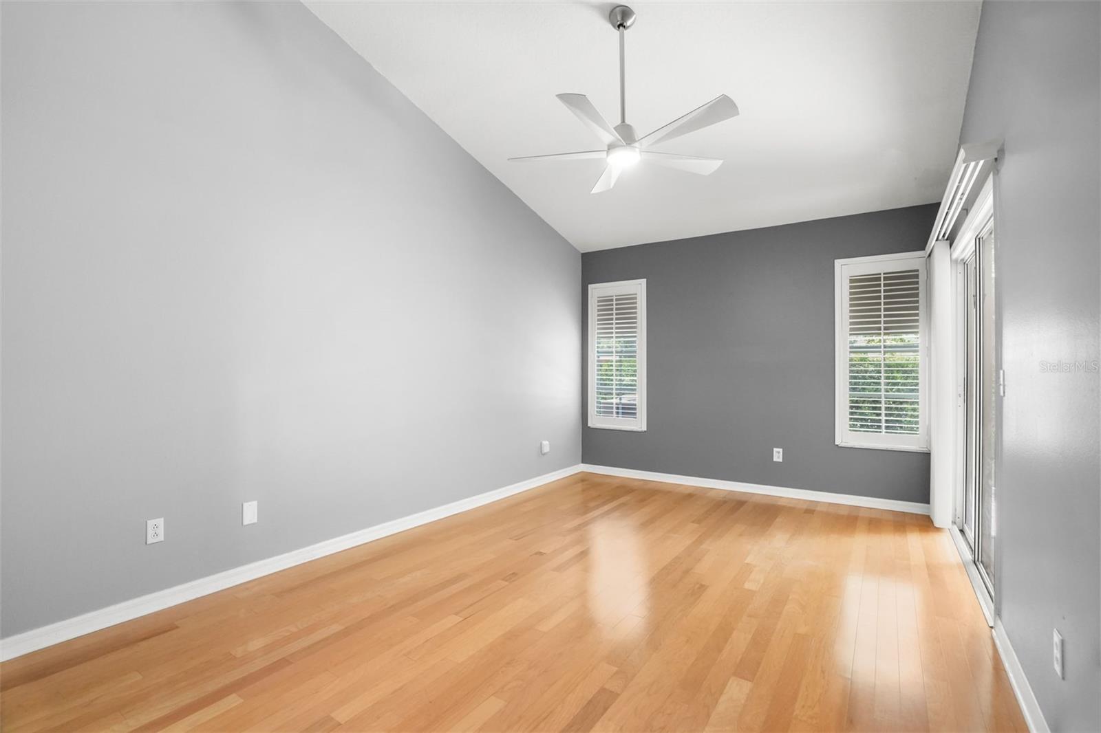 1937 NORTHFORK CIR