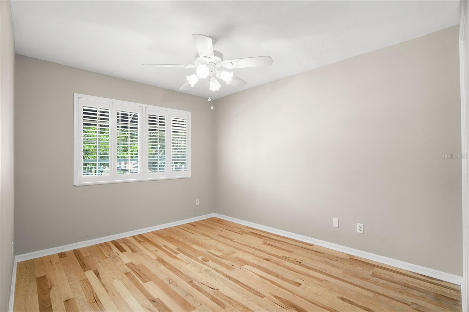 1937 NORTHFORK CIR