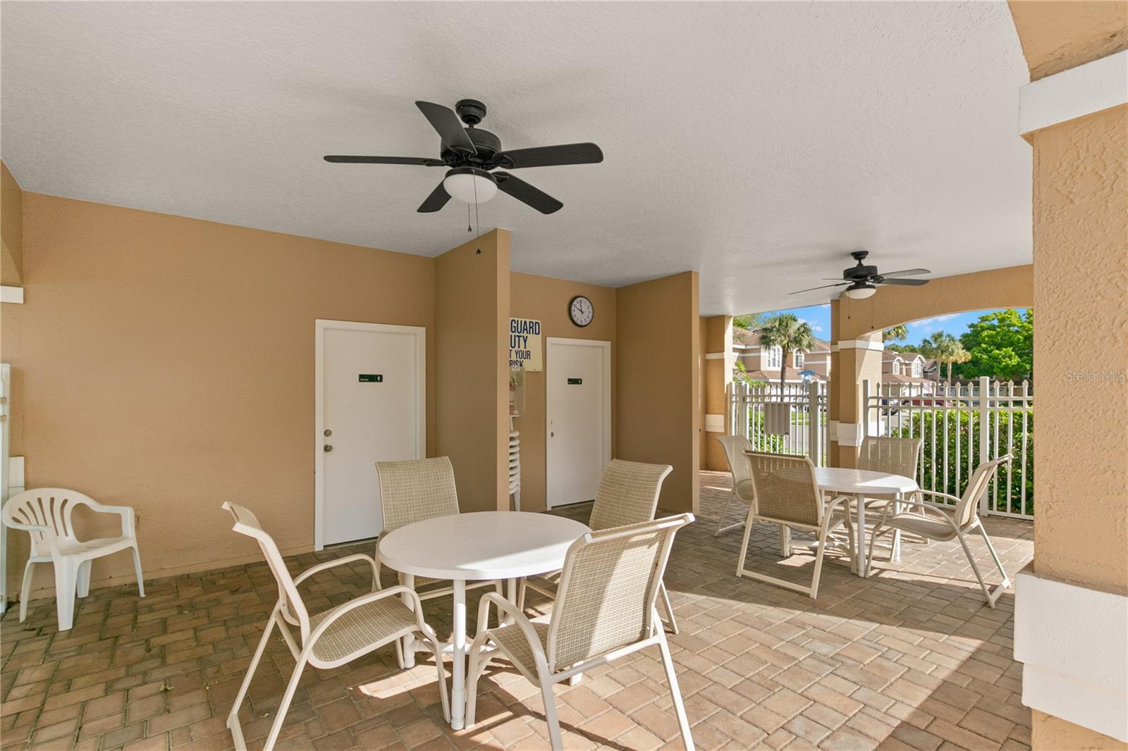 1937 NORTHFORK CIR