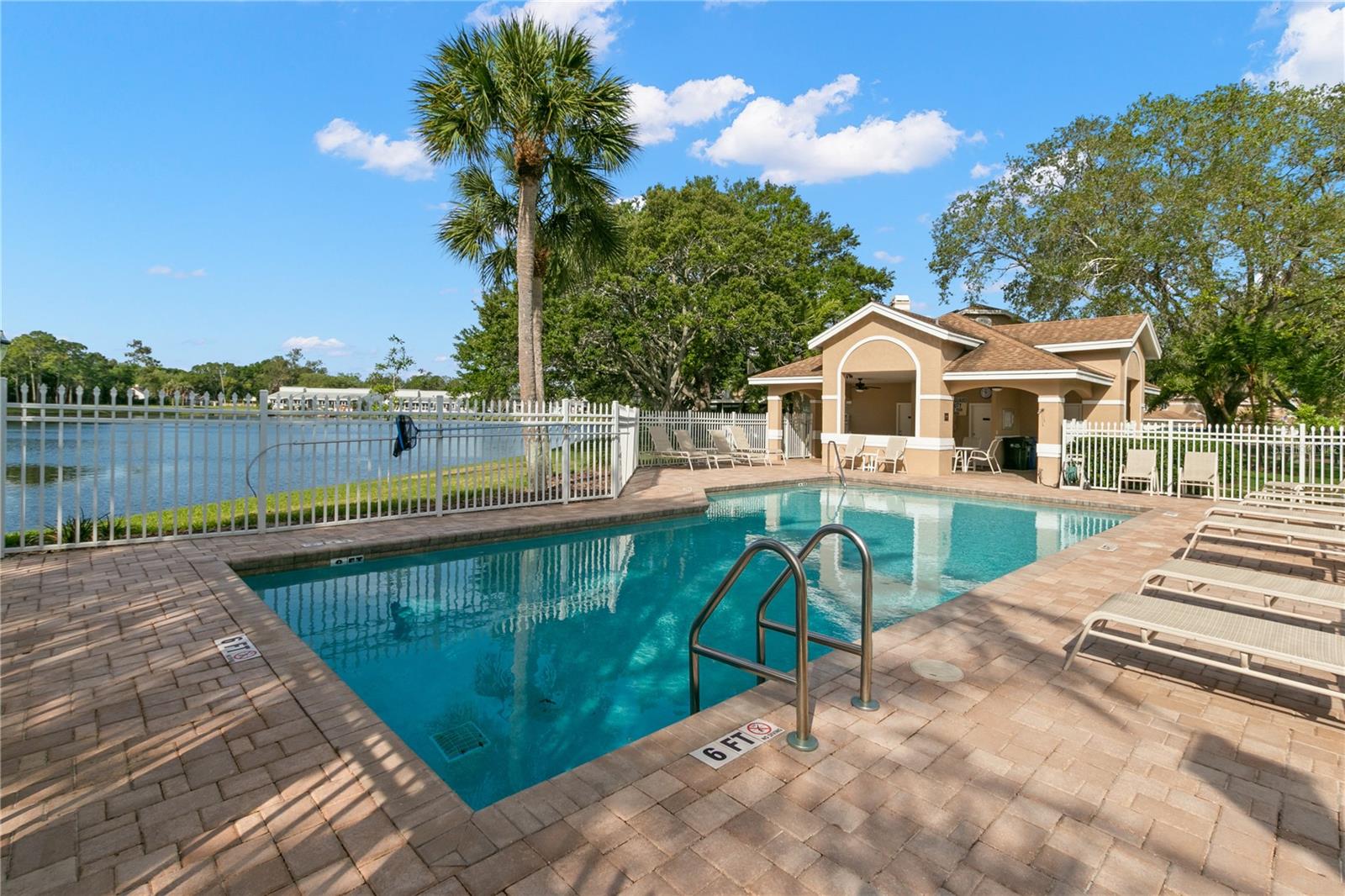 1937 NORTHFORK CIR