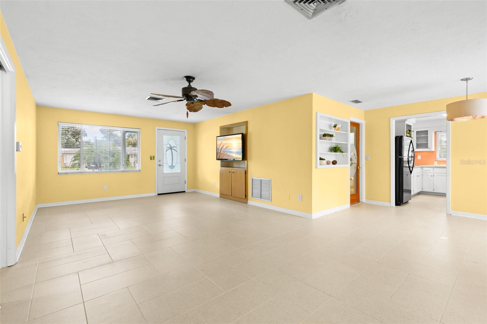 1530 SANDY LN