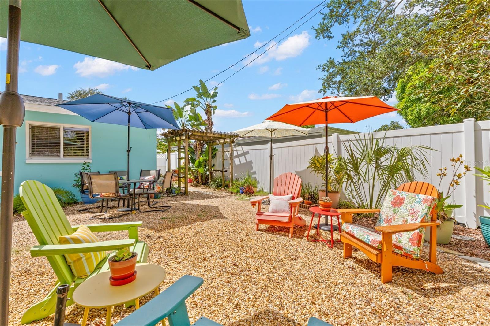1530 SANDY LN