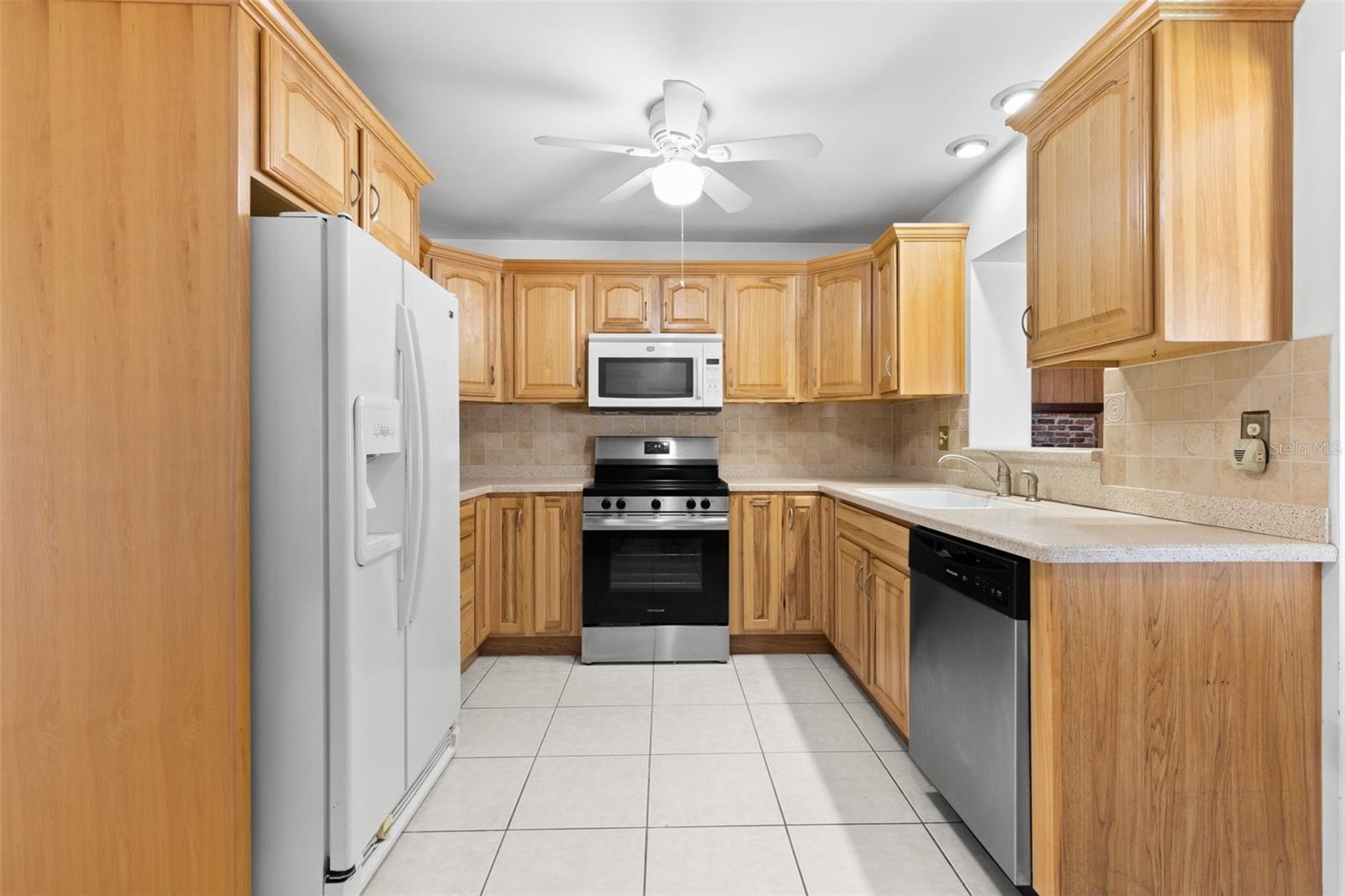 106 S FERNWOOD AVE