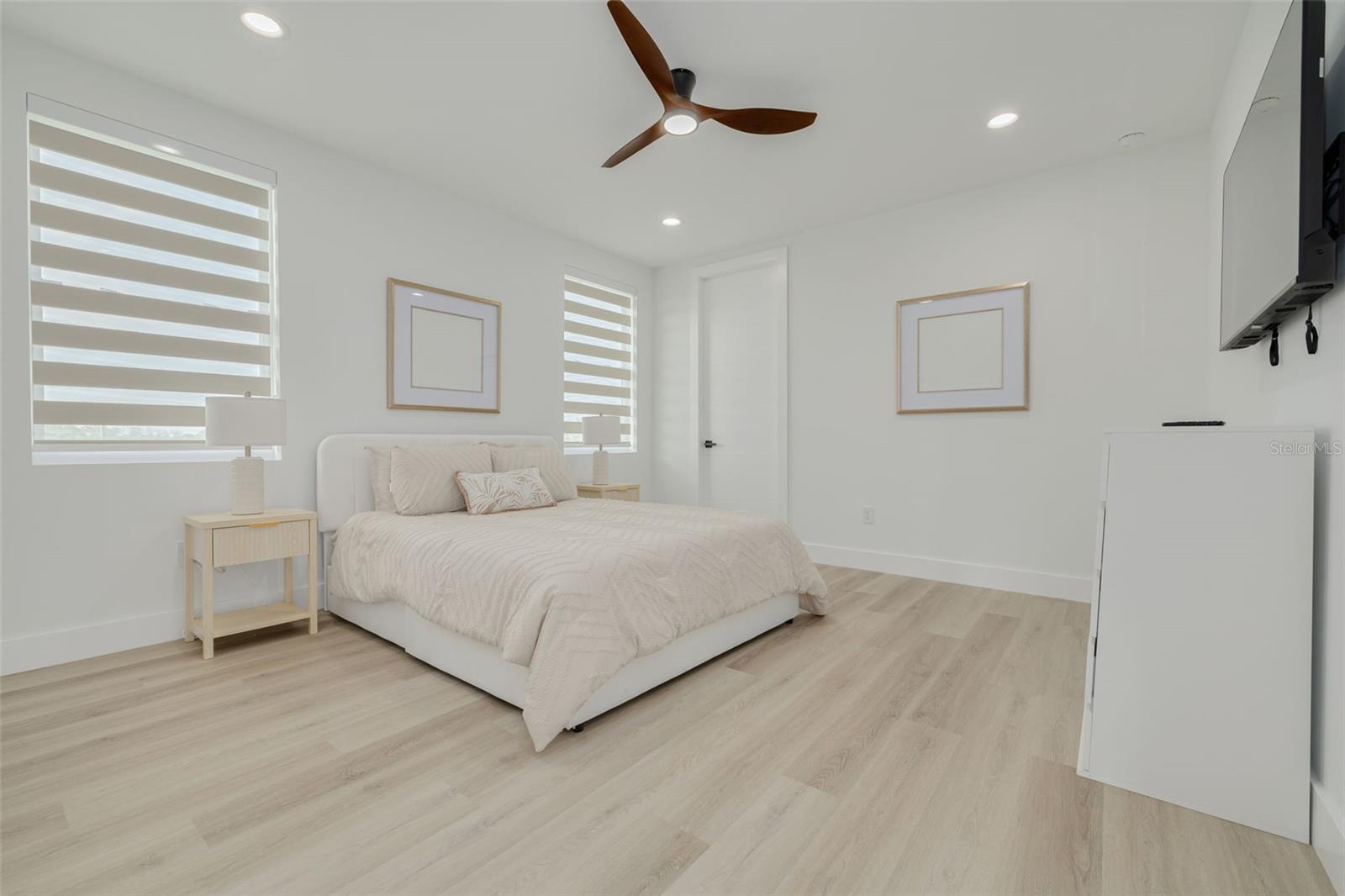 7609 DEEDRA CIR