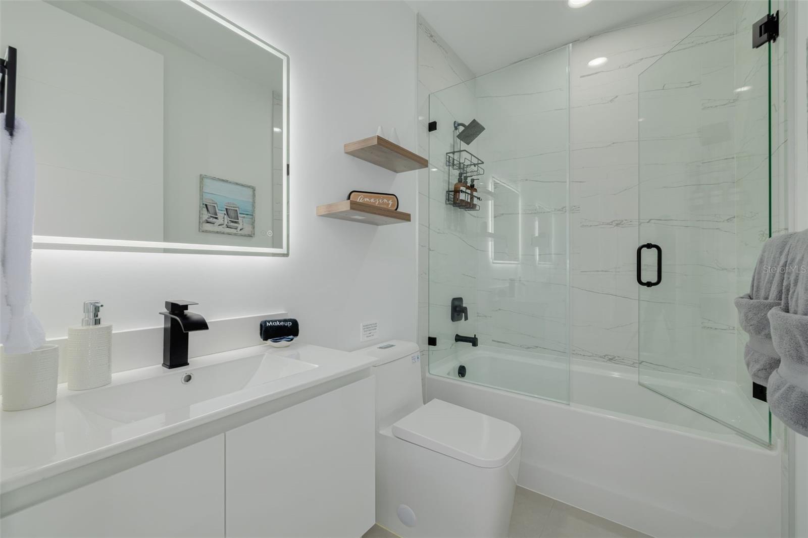 7609 DEEDRA CIR