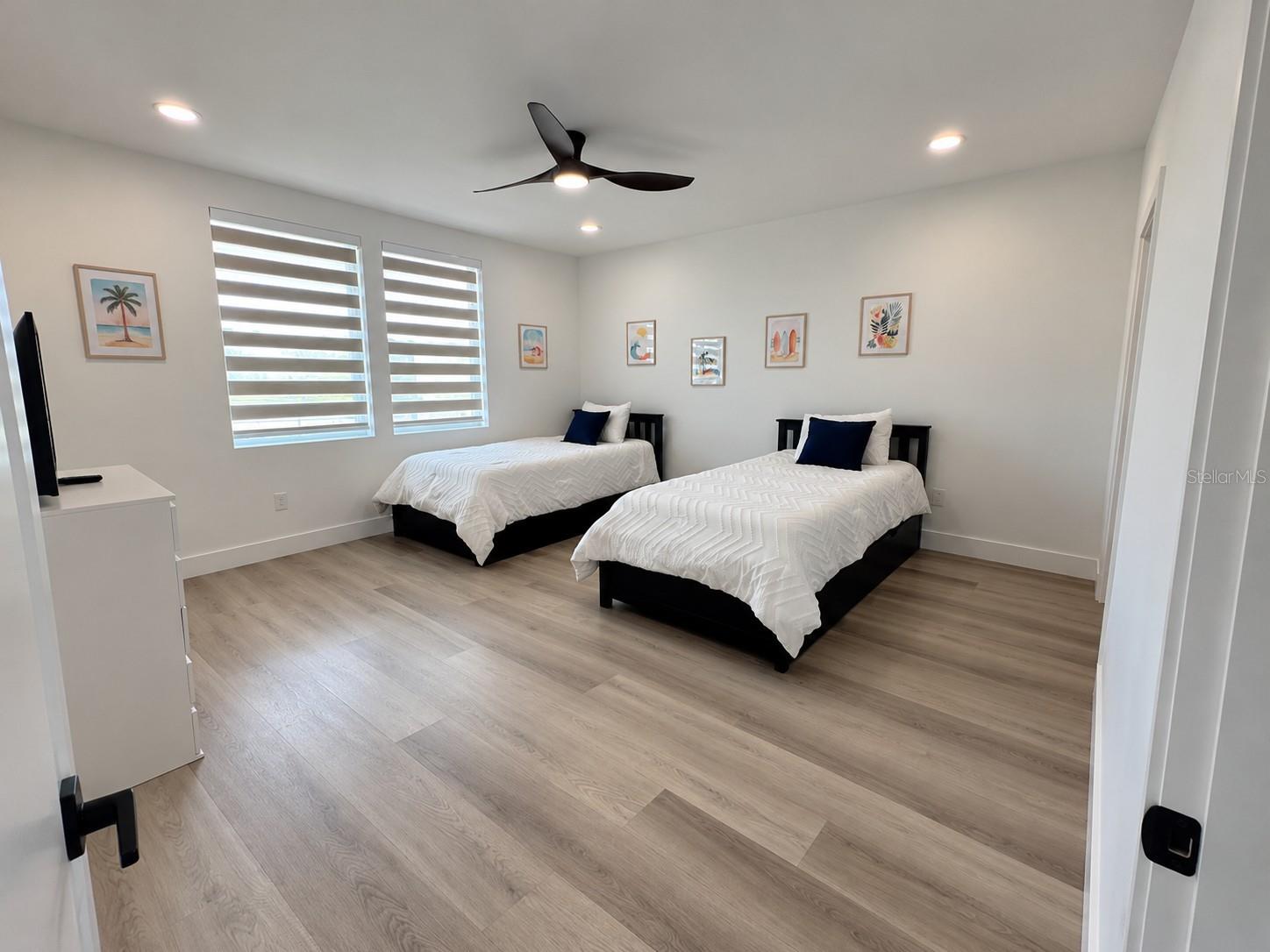 7609 DEEDRA CIR