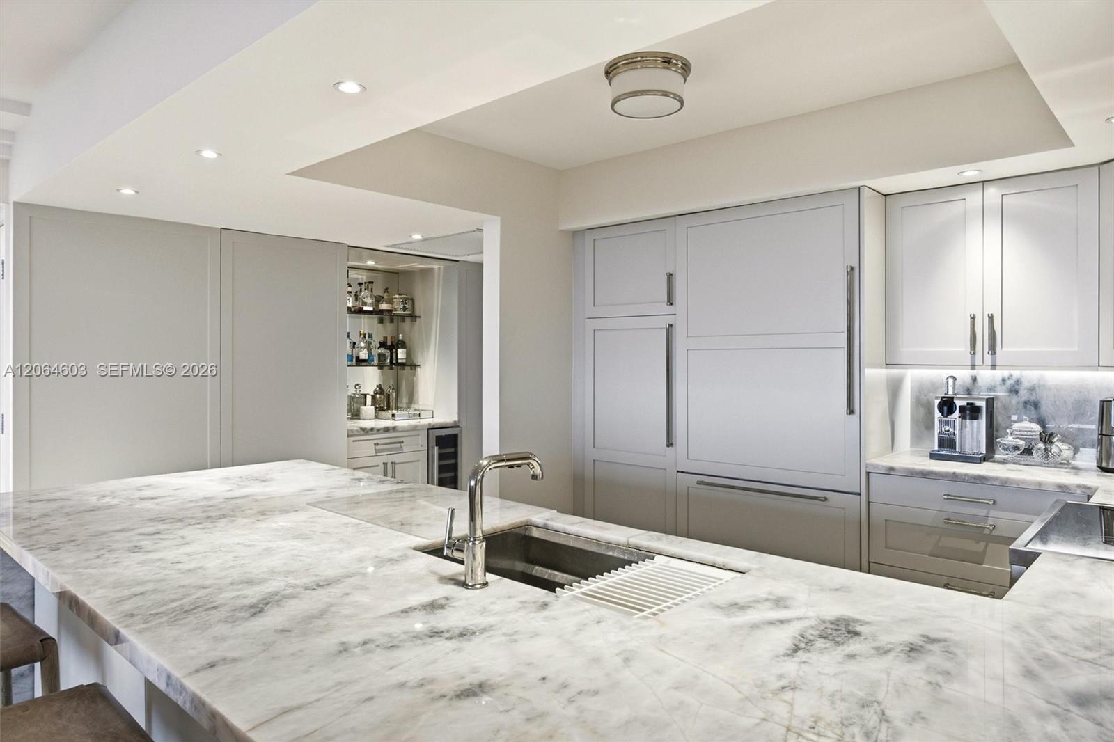 5600 Collins Ave # 15S