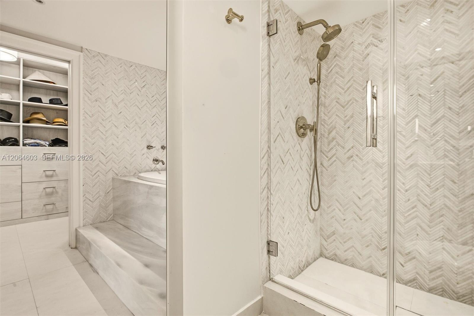 5600 Collins Ave # 15S
