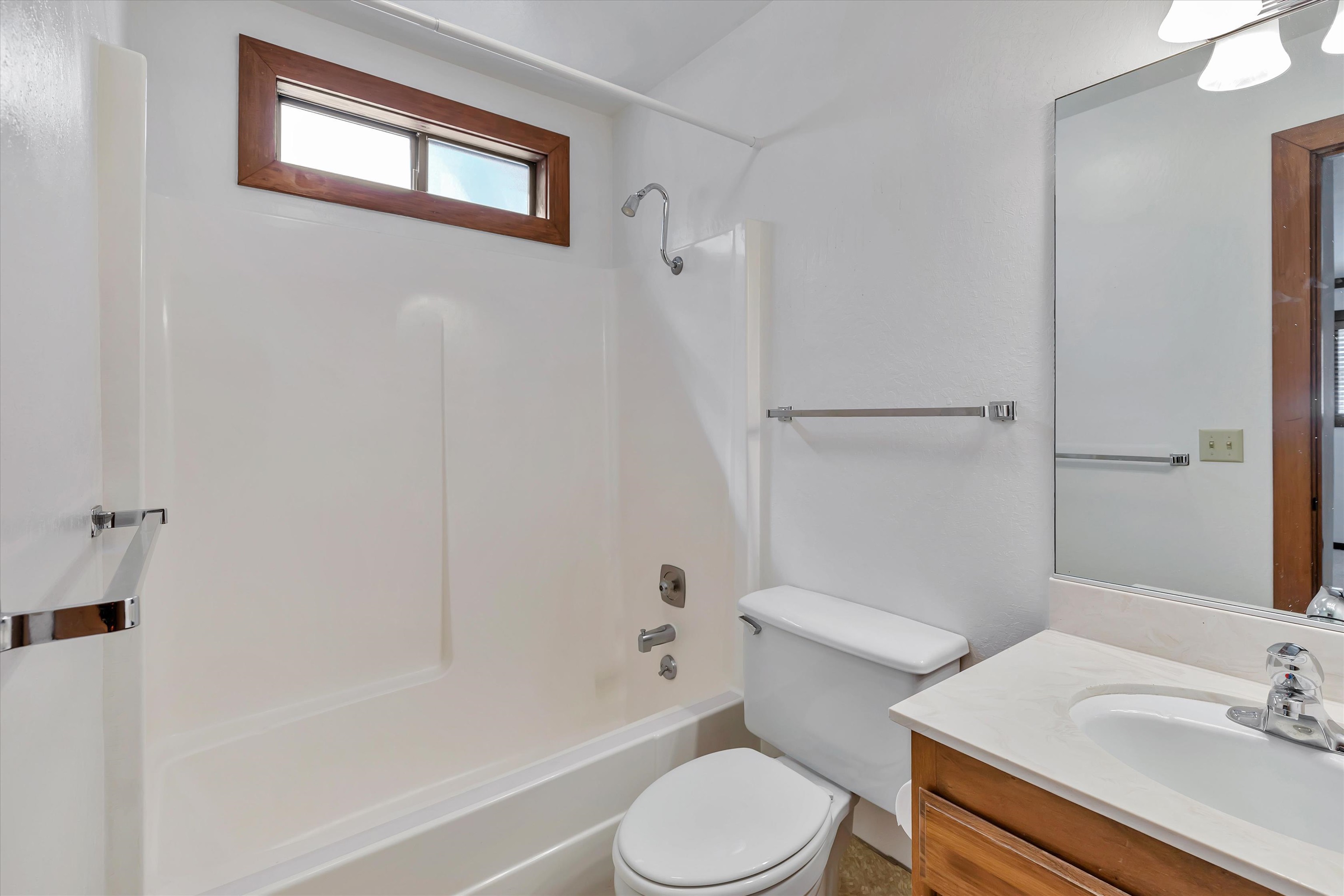 2560 LAKE FORES Lake Forest Road Unit: 58