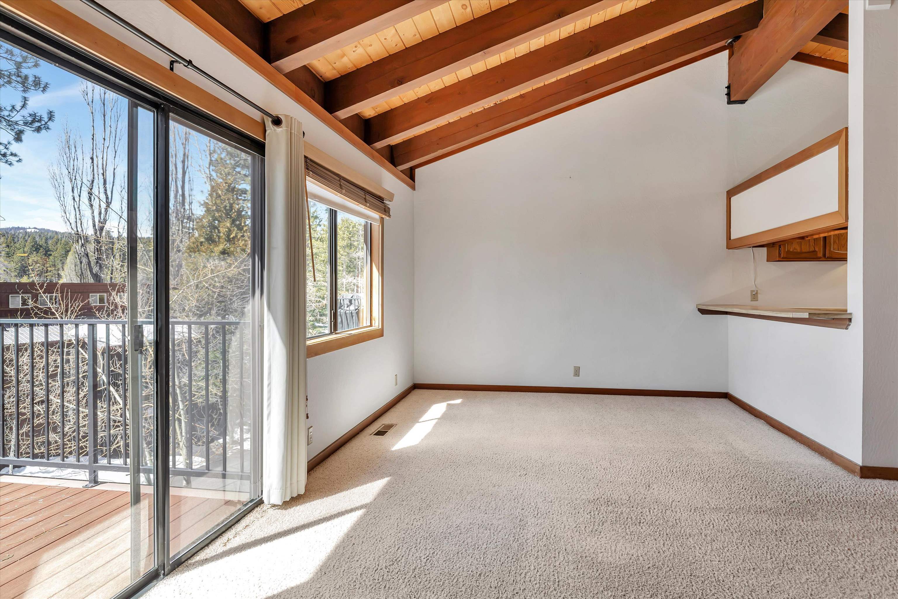 2560 LAKE FORES Lake Forest Road Unit: 58