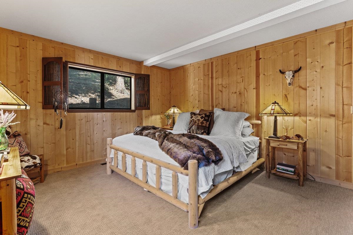 3705 North Lake Boulevard