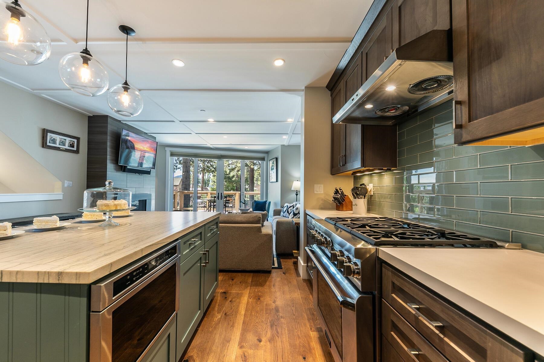 8308 North Lake Boulevard Unit: 3