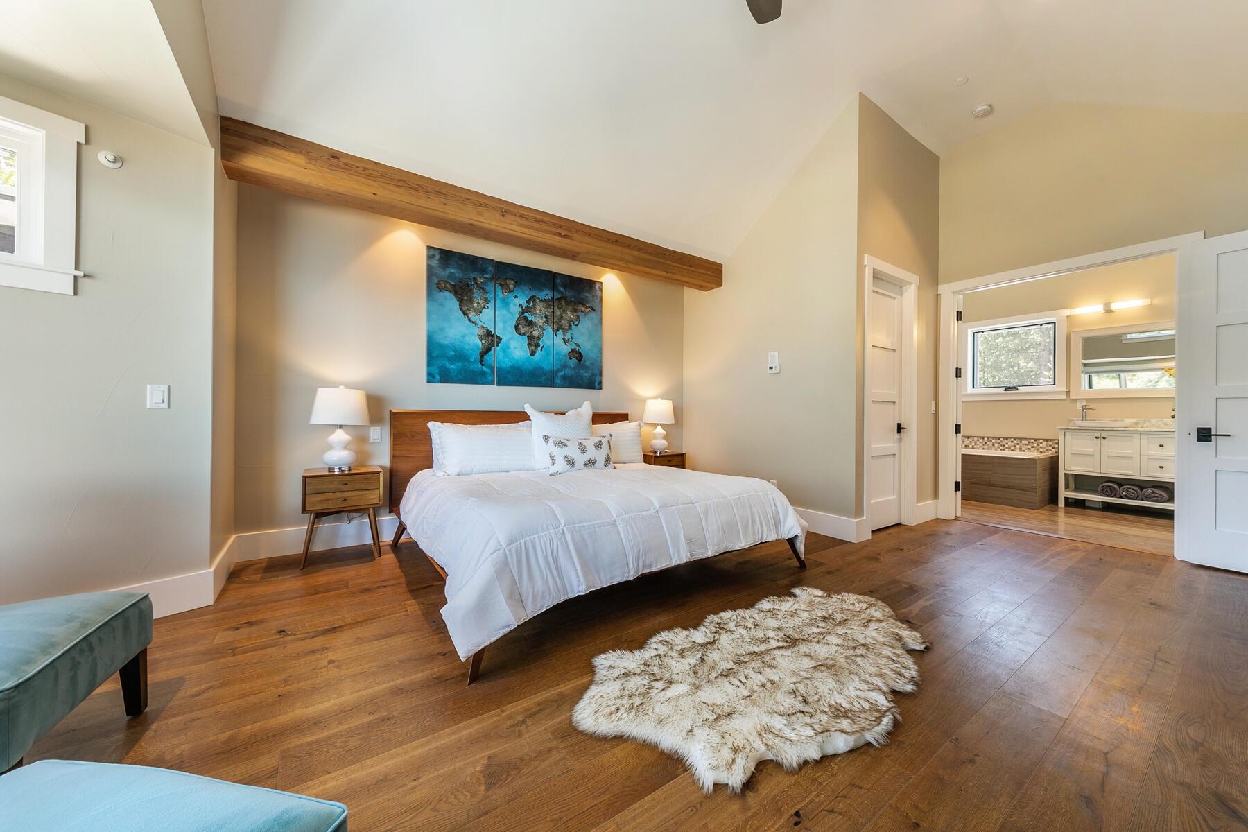 8308 North Lake Boulevard Unit: 3