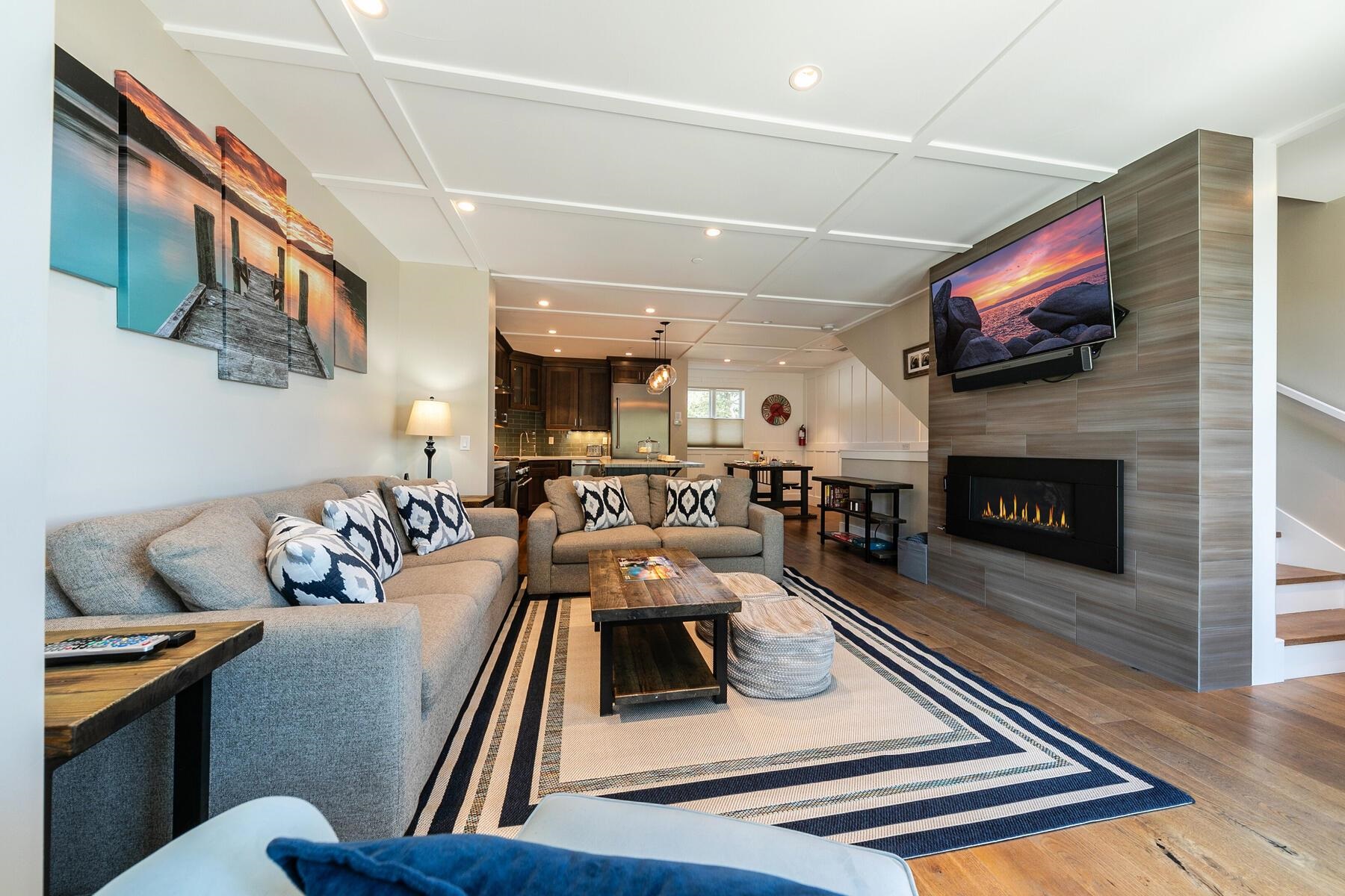 8308 North Lake Boulevard Unit: 3