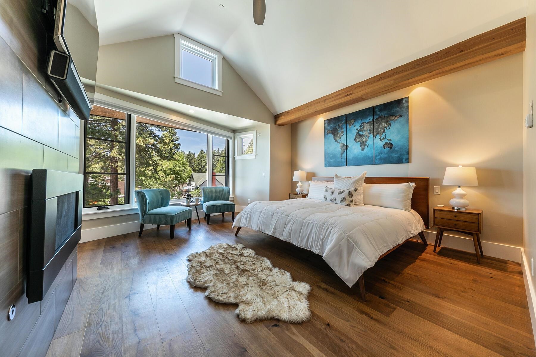 8308 North Lake Boulevard Unit: 3