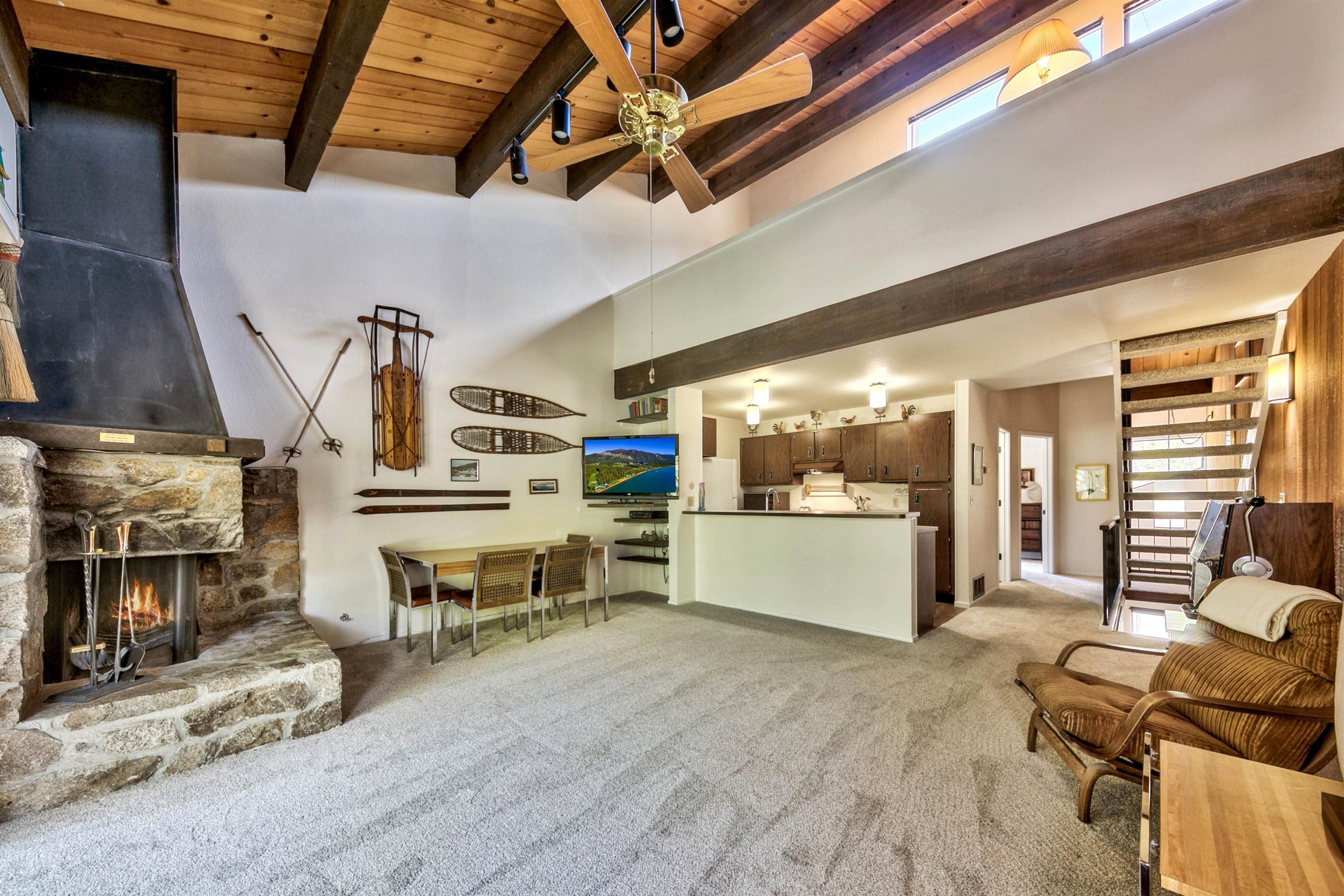 1001 Commonwealth Drive Unit: 179