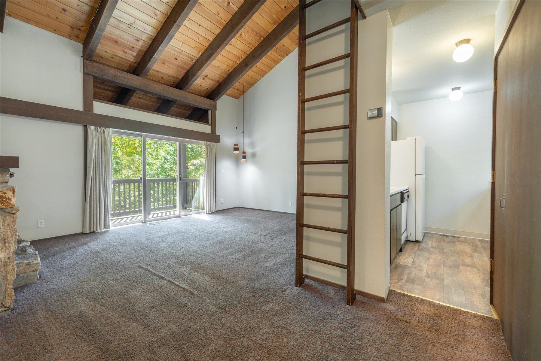 2755 North Lake Boulevard Unit: 41