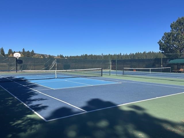 16005 Canterbury Lane