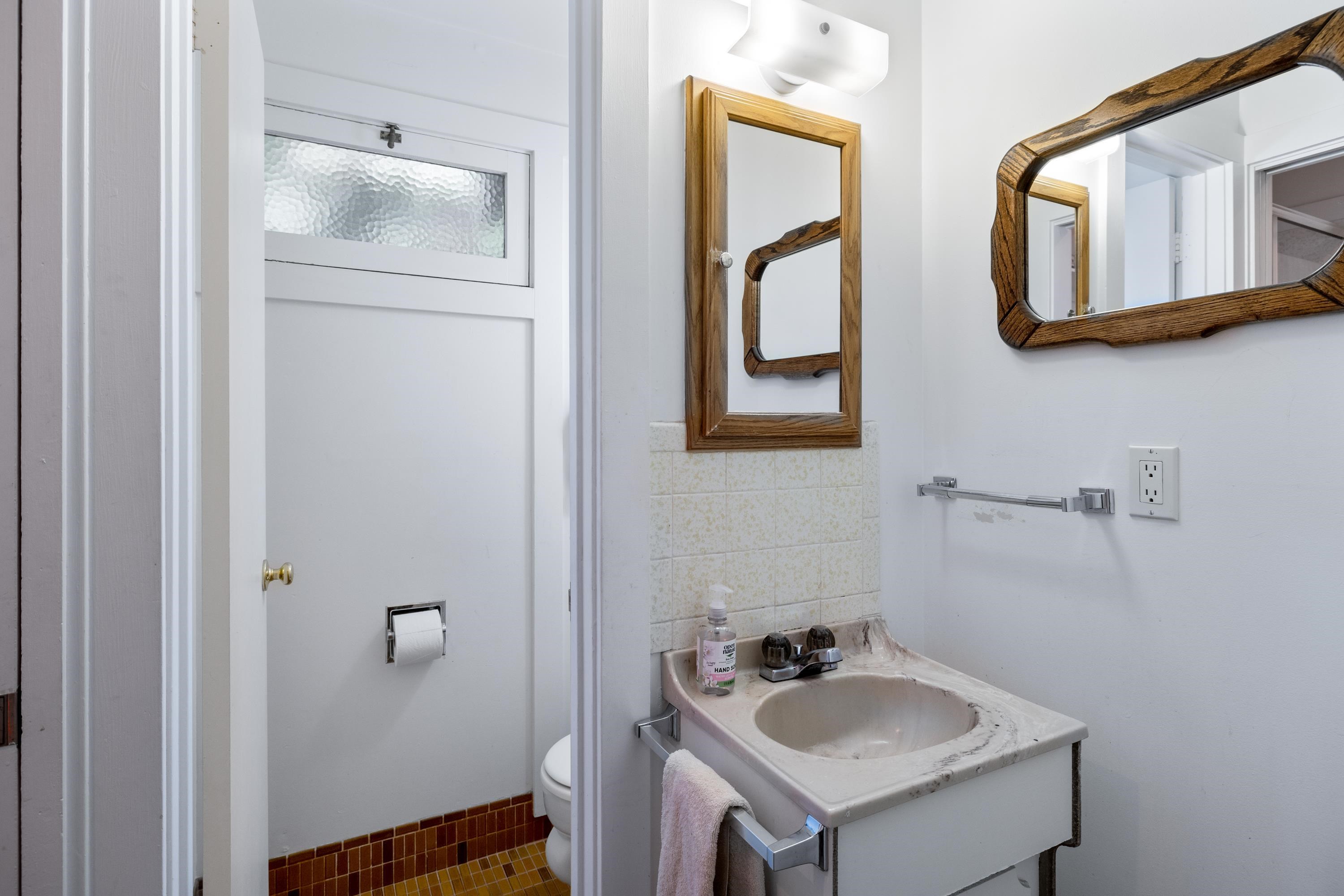 1510 North Lake Boulevard