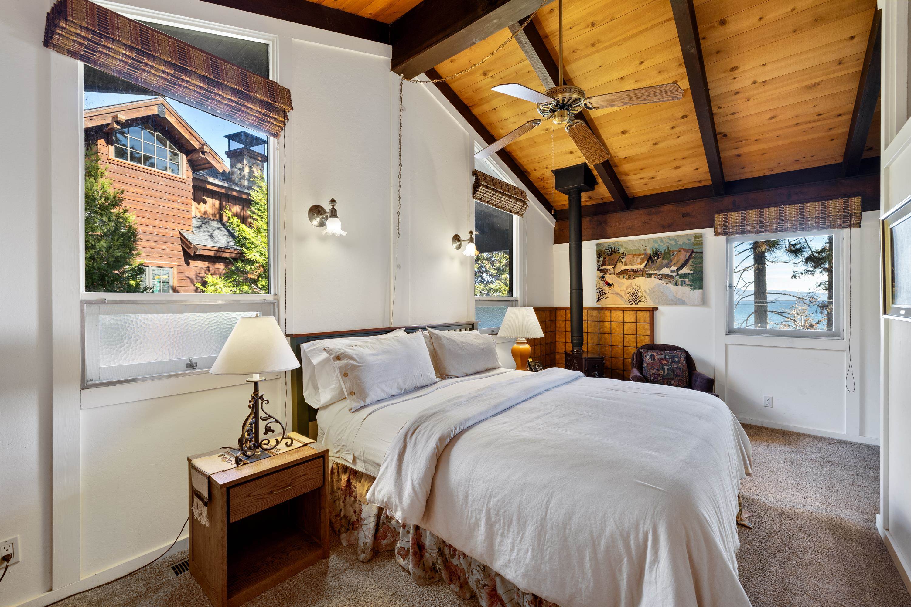 1510 North Lake Boulevard